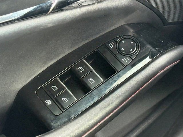 Used 2024 MAZDA MAZDA3 s image 33