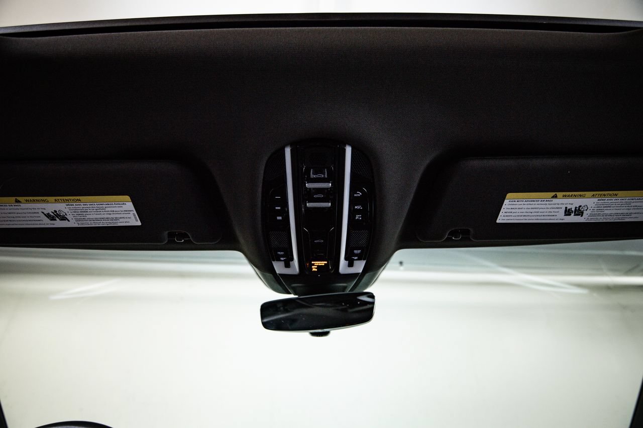 Certified 2023 Porsche Panamera 4 Platinum Edition AWD/4WD image 21