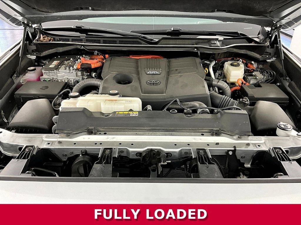 Used 2024 Toyota Sequoia Capstone AWD/4WD image 31