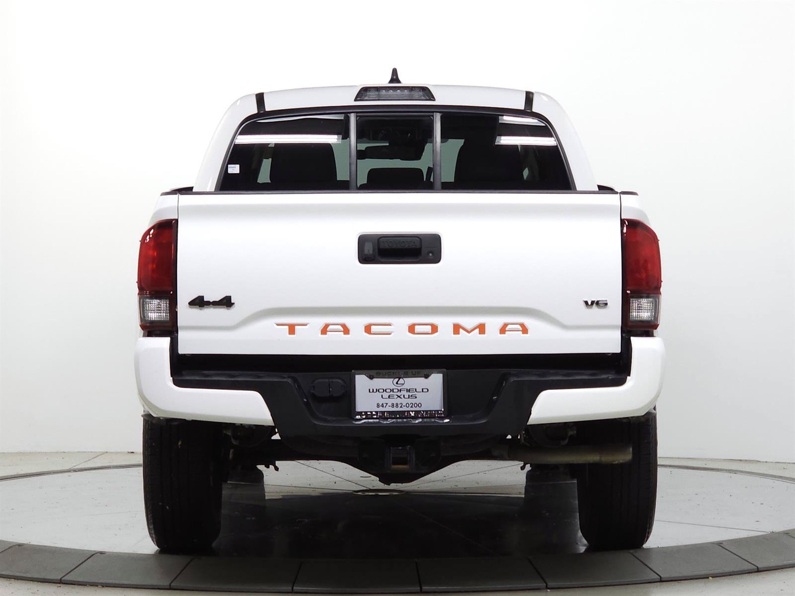 Used 2022 Toyota Tacoma SR AWD/4WD image 6