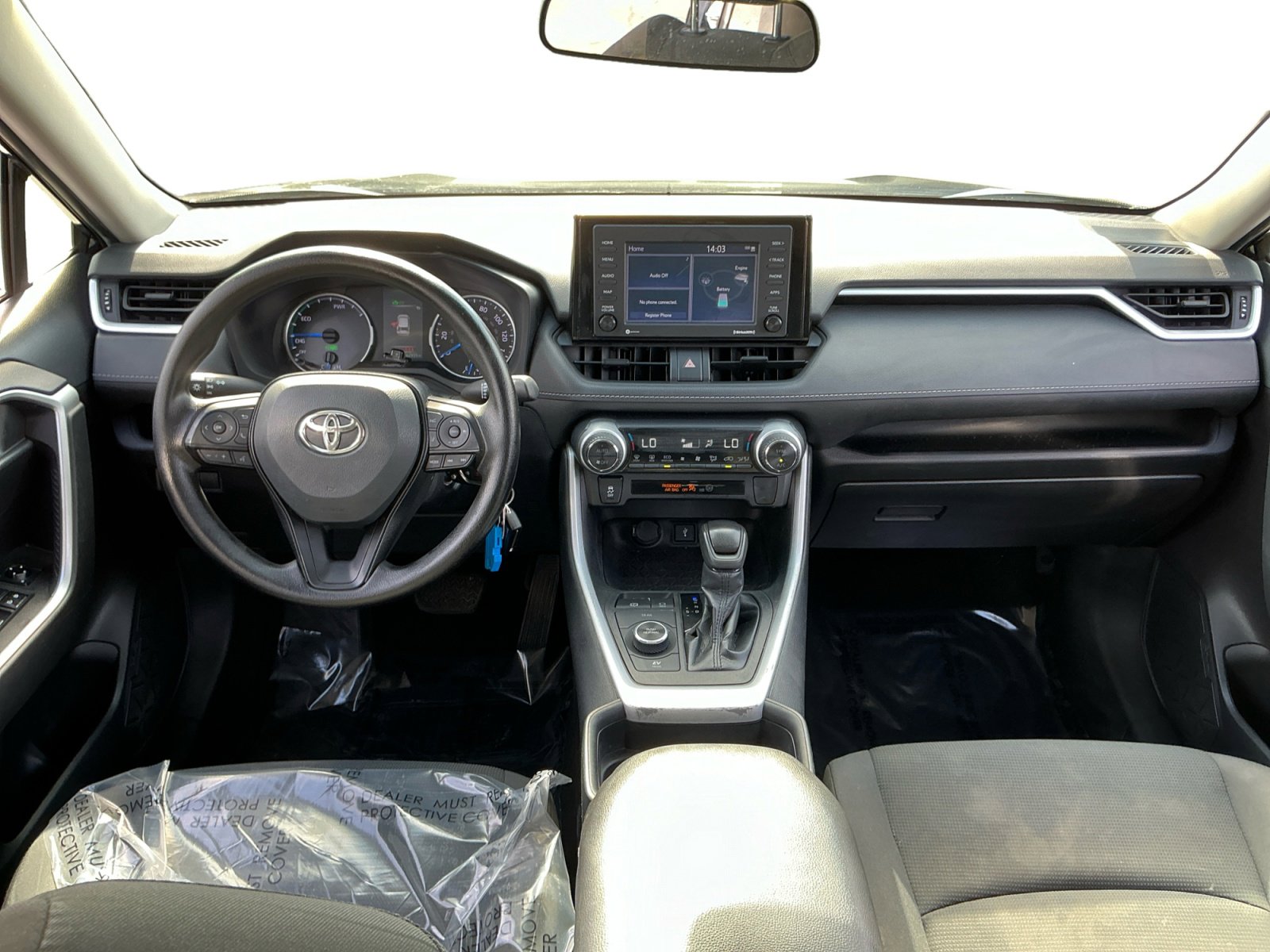Used 2021 Toyota RAV4 LE image 10