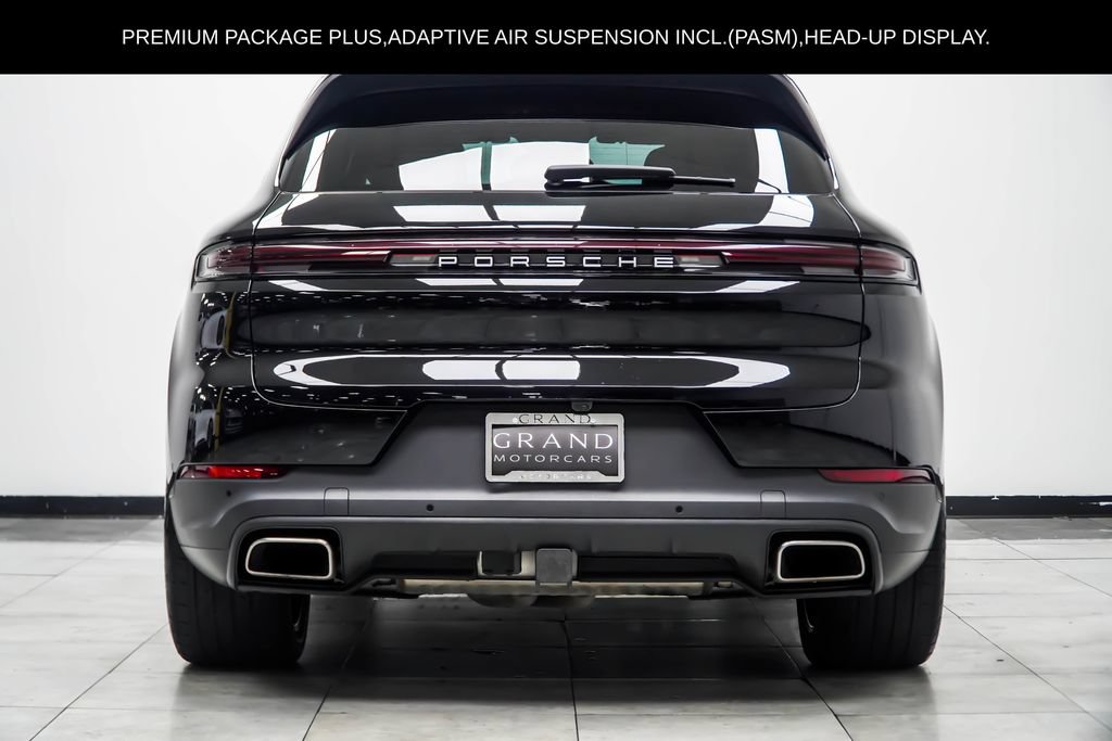 Used 2024 Porsche Cayenne AWD/4WD image 14