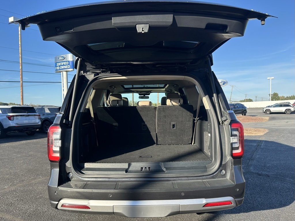 Used 2023 Ford Expedition Max Limited image 6