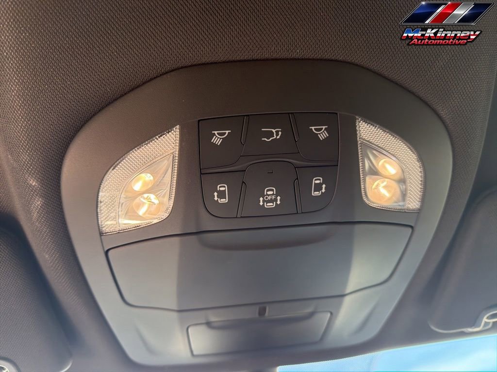 New 2026 Chrysler Pacifica Select FWD image 39