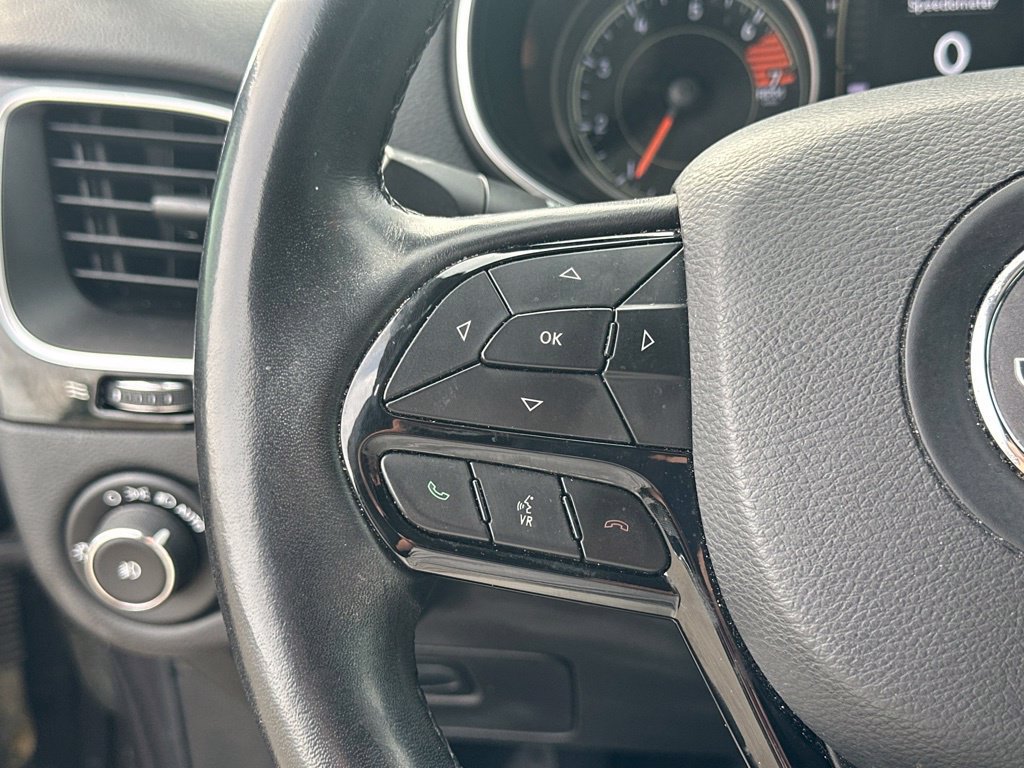 Used 2019 Jeep Cherokee Latitude Plus AWD/4WD image 19
