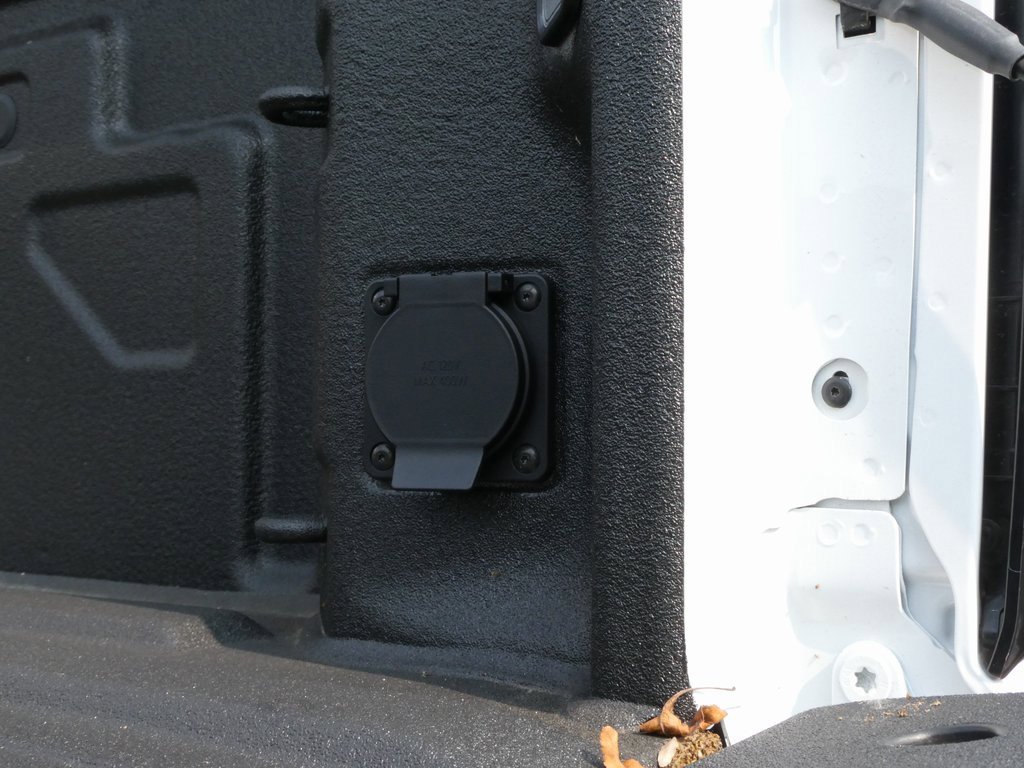 New 2025 GMC Sierra 2500 SLE w/ SLE Value Package; image 30