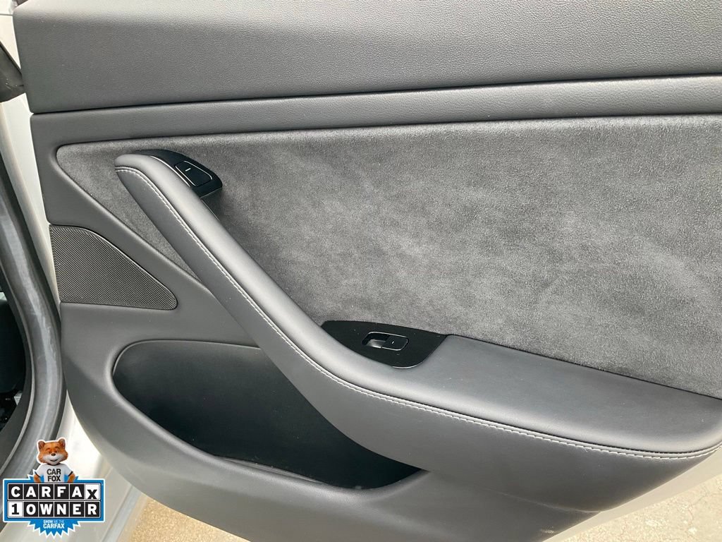 Used 2018 Tesla Model 3 Long Range RWD image 58