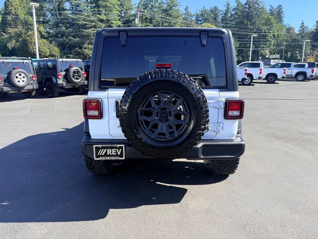 Used 2018 Jeep Wrangler Unlimited Sport AWD/4WD image 4
