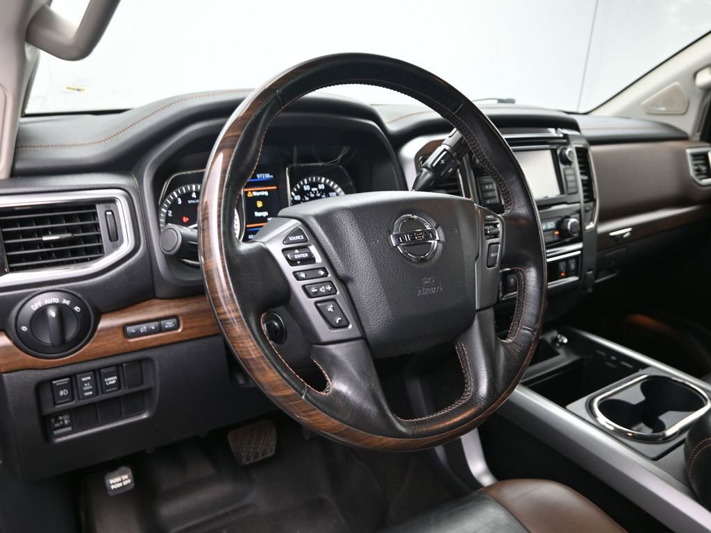 Used 2019 Nissan Titan Platinum Reserve w/ Platinum Utility Package image 18