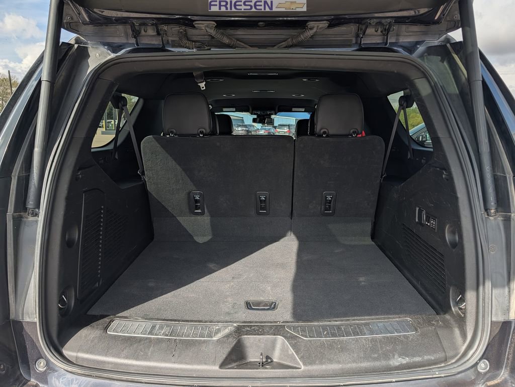 Used 2023 Chevrolet Suburban Premier AWD/4WD image 20