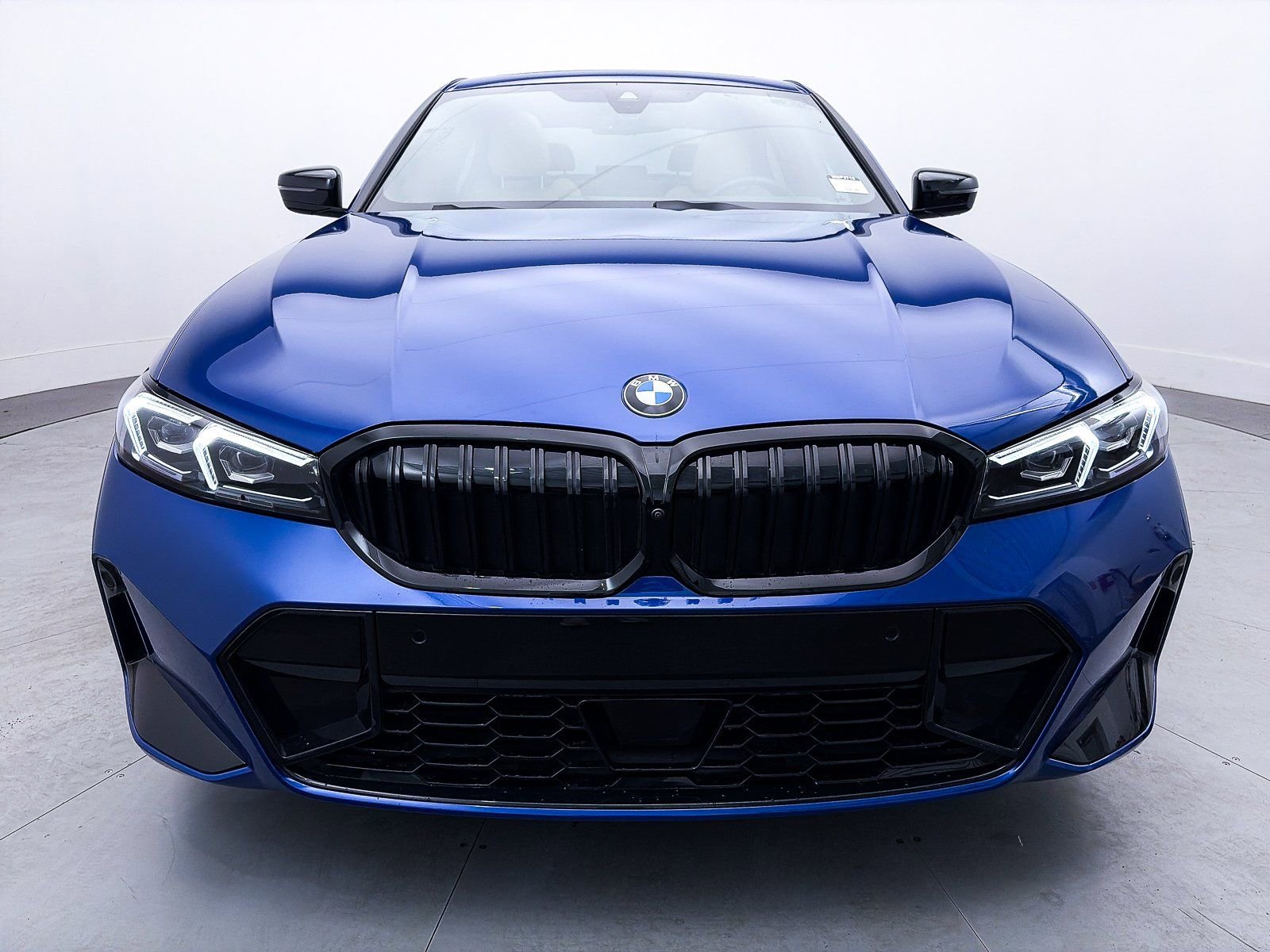 Used 2025 BMW 330i Sedan w/ M Sport Package RWD image 12