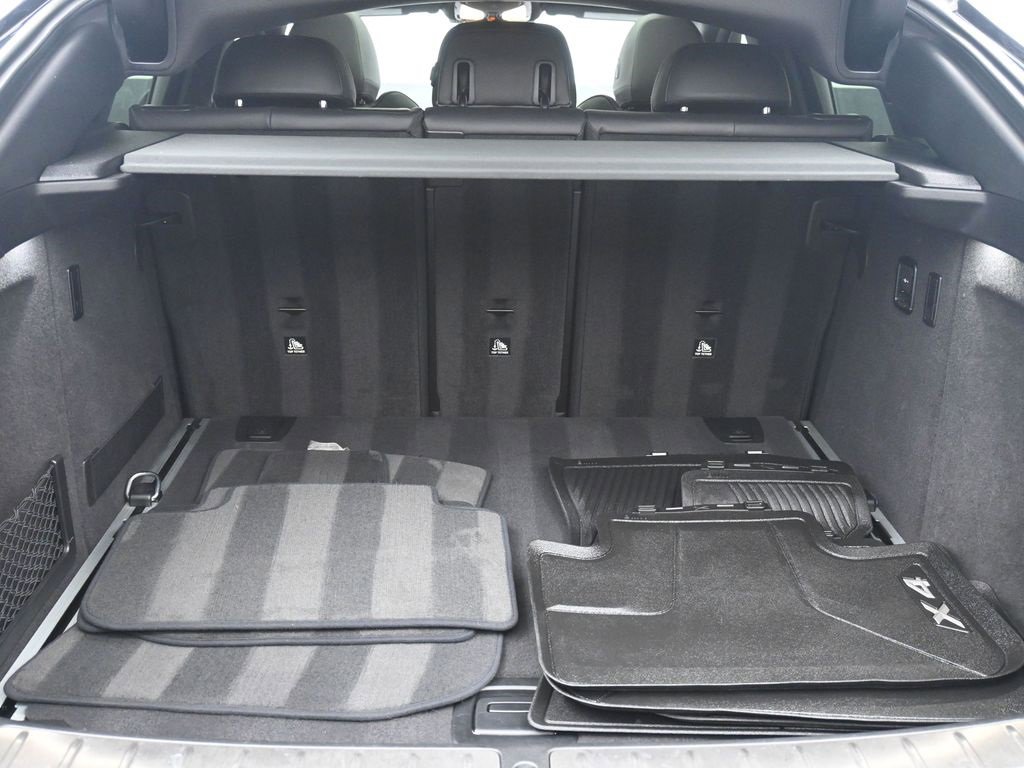 Used 2019 BMW X4 M40i w/ Premium Package image 23