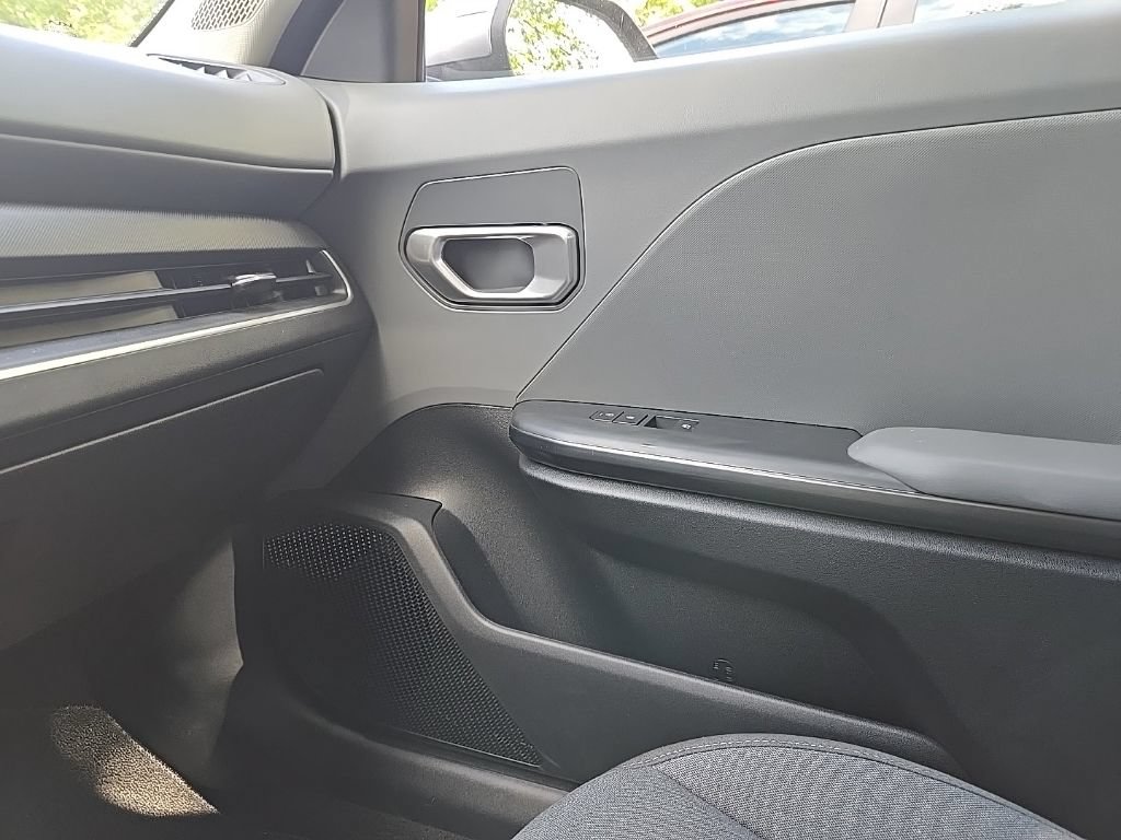 Certified 2025 Kia K4 FWD image 25