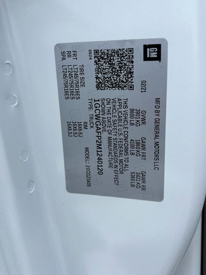 Used 2021 Chevrolet Express 2500 w/ Driver Convenience Package RWD image 12