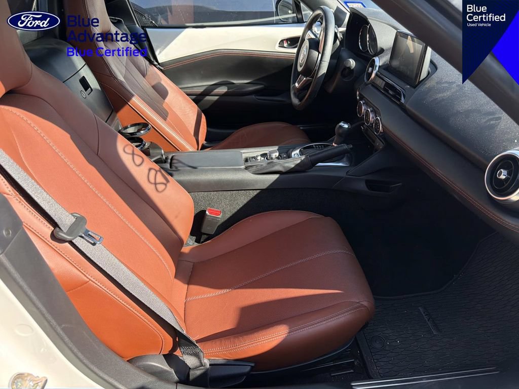 Used 2022 MAZDA MX-5 Miata RF Grand Touring w/ Weather Package RWD image 10