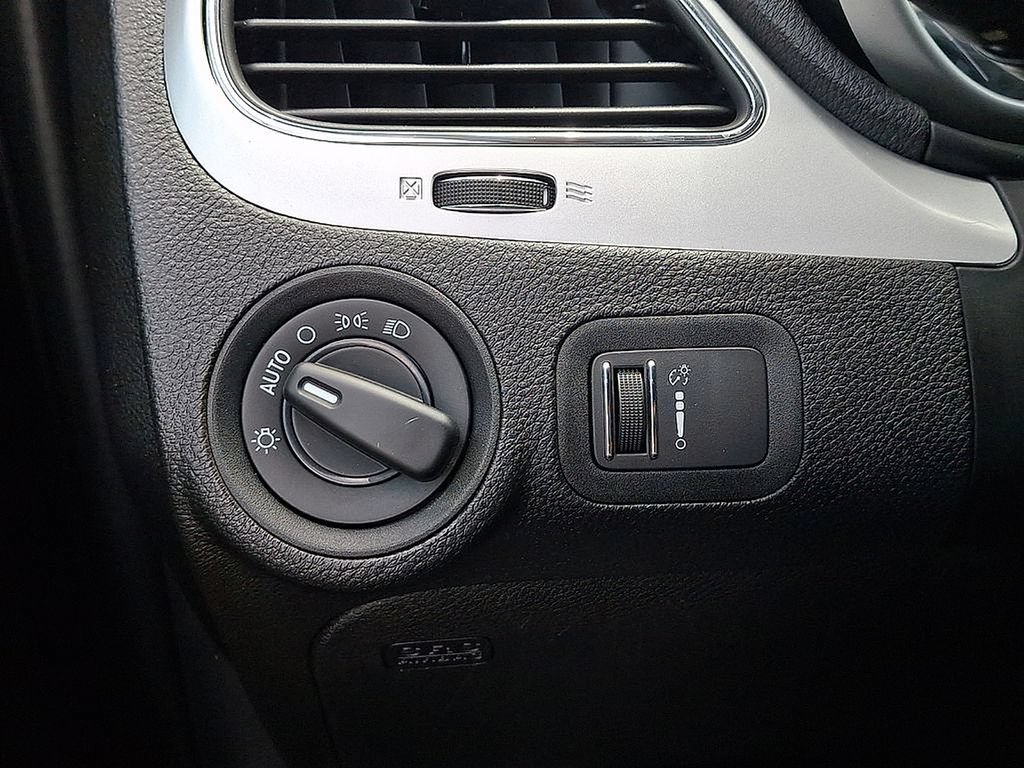 Used 2018 Dodge Journey SE w/ Popular Equipment Group FWD image 22