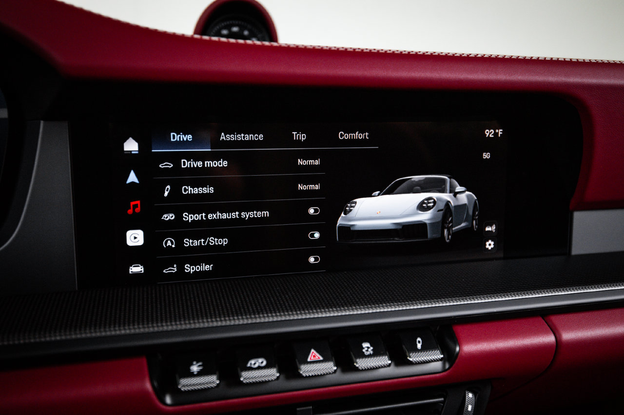 Certified 2026 Porsche 911 Carrera GTS RWD image 18