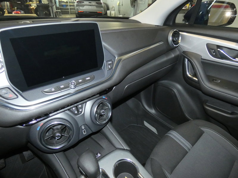 Used 2023 Chevrolet Blazer LT w/ Convenience Package image 11