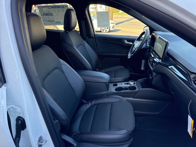 New 2026 Ford Escape ST-Line Select image 32