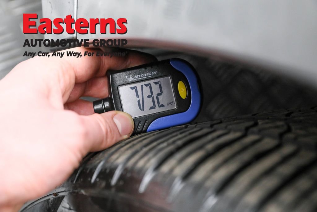 Used 2023 BMW 740i w/ Executive Package image 34