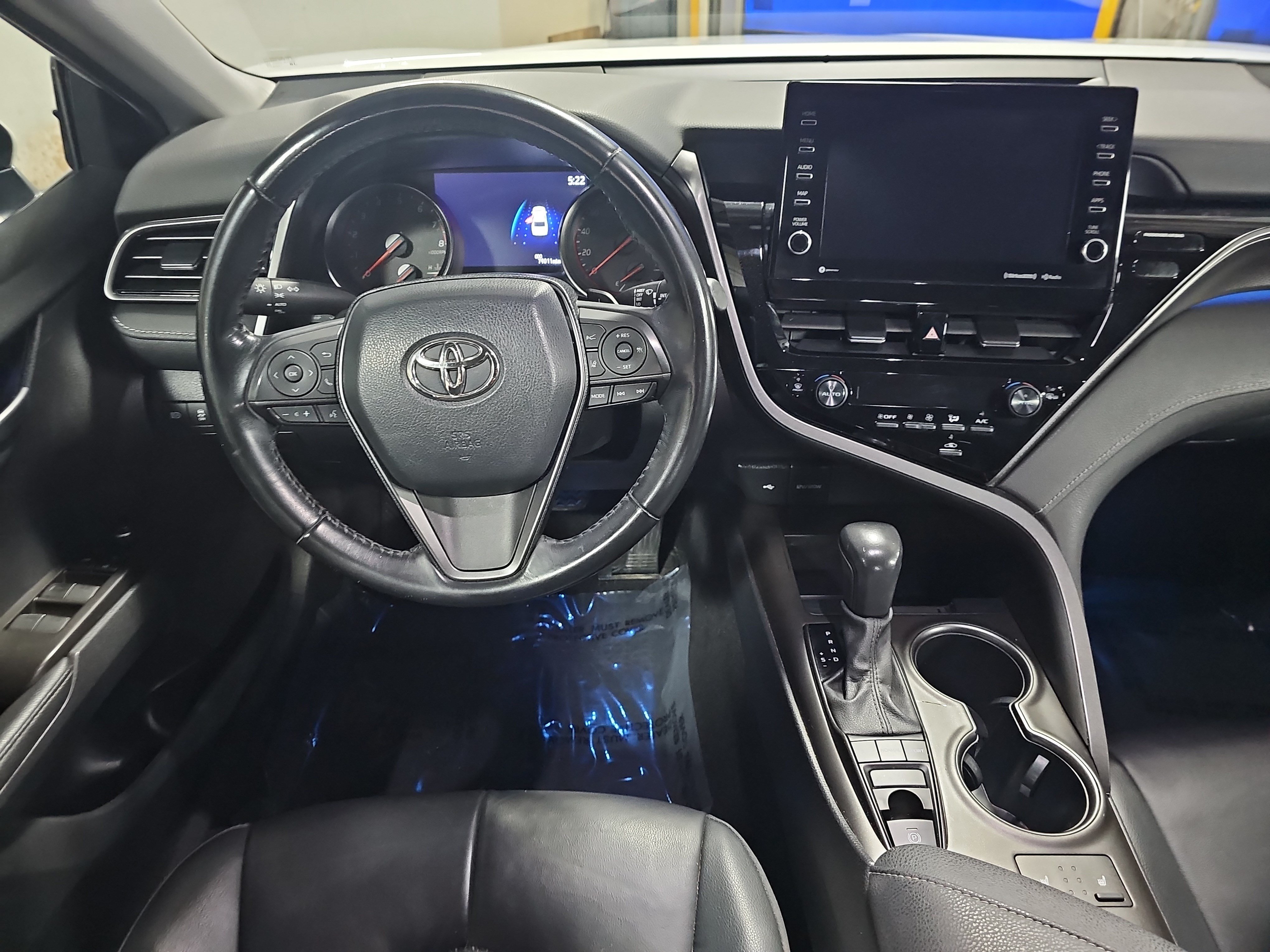 Used 2021 Toyota Camry XSE FWD image 16