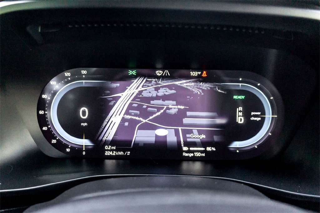 Used 2021 Volvo XC40 P8 Recharge image 22