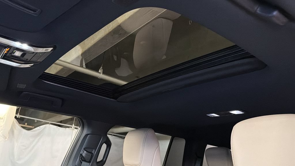 Certified 2025 Lexus GX 550 AWD/4WD image 6