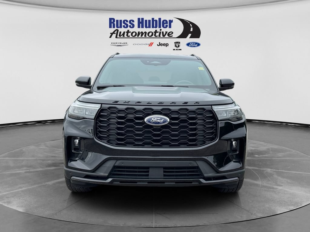 Used 2025 Ford Explorer ST-Line w/ ST-Line Street Pack AWD/4WD image 10