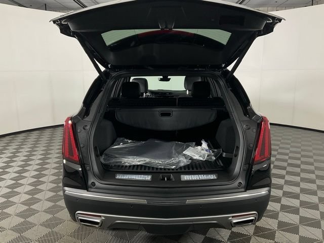 Certified 2025 Cadillac XT5 Premium Luxury w/ Technology Package AWD/4WD image 30