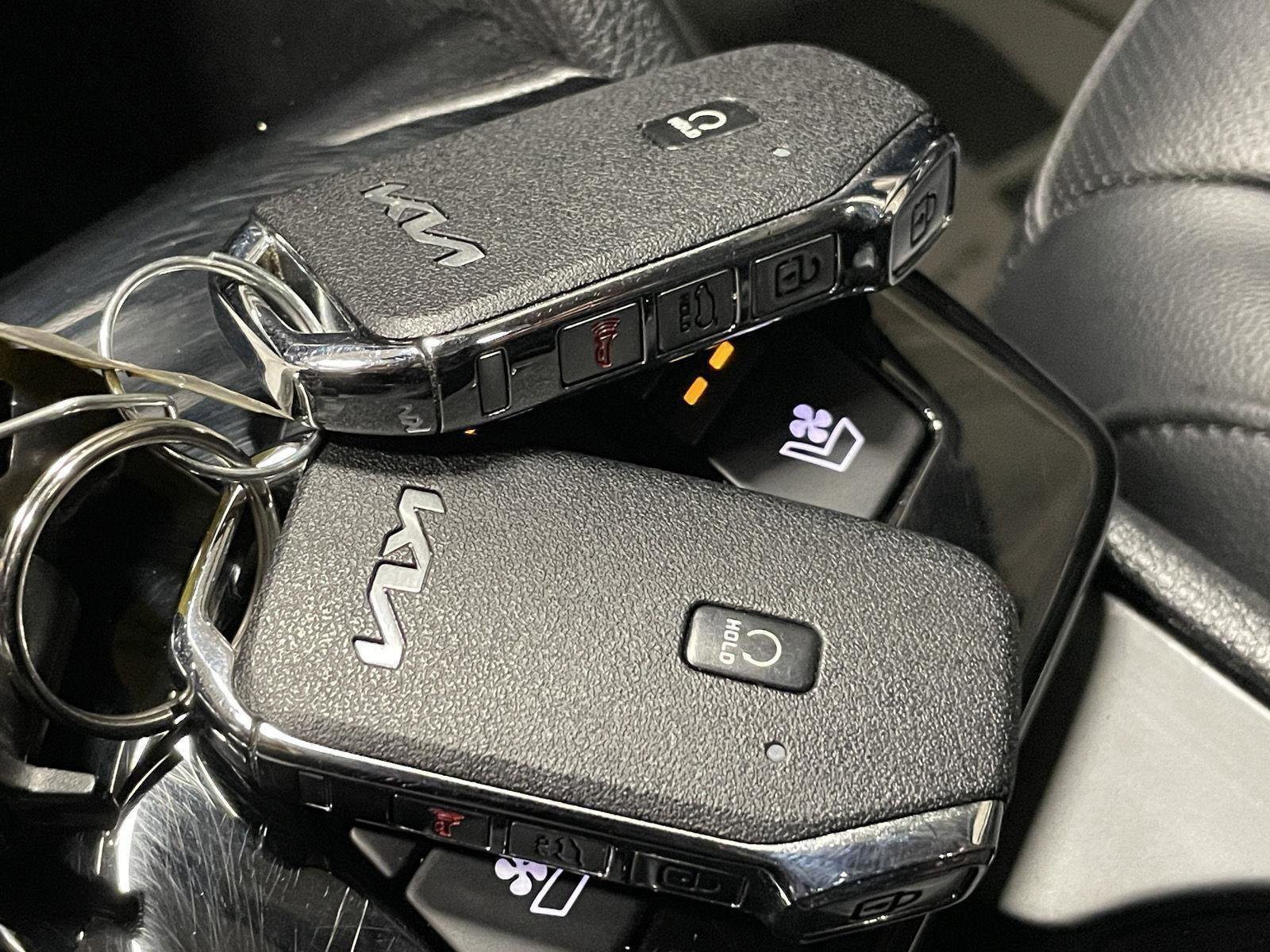 Used 2023 Kia Sportage SX image 33