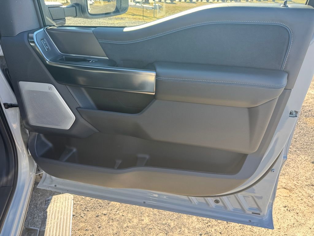 New 2026 Ford F250 Platinum AWD/4WD image 19
