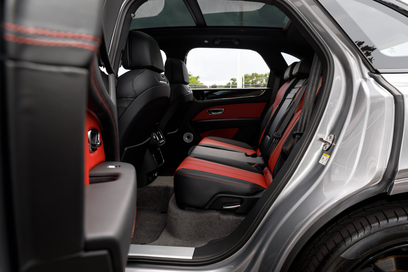 New 2026 Bentley Bentayga AWD/4WD image 34