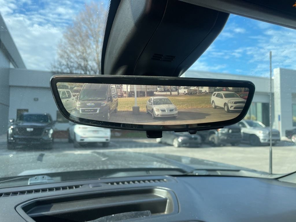 Used 2021 GMC Sierra 3500 Denali w/ Denali Black Diamond Edition image 30