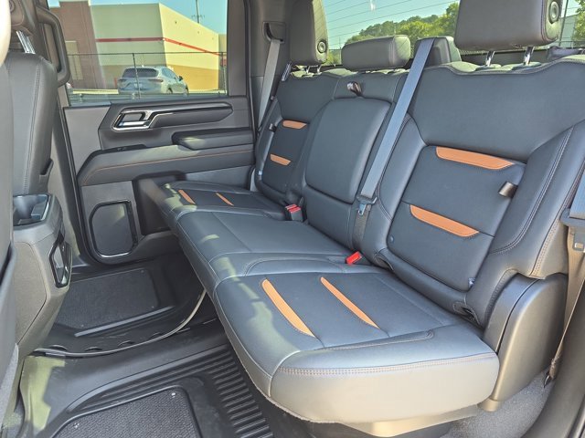 Used 2024 GMC Sierra 2500 AT4 image 15