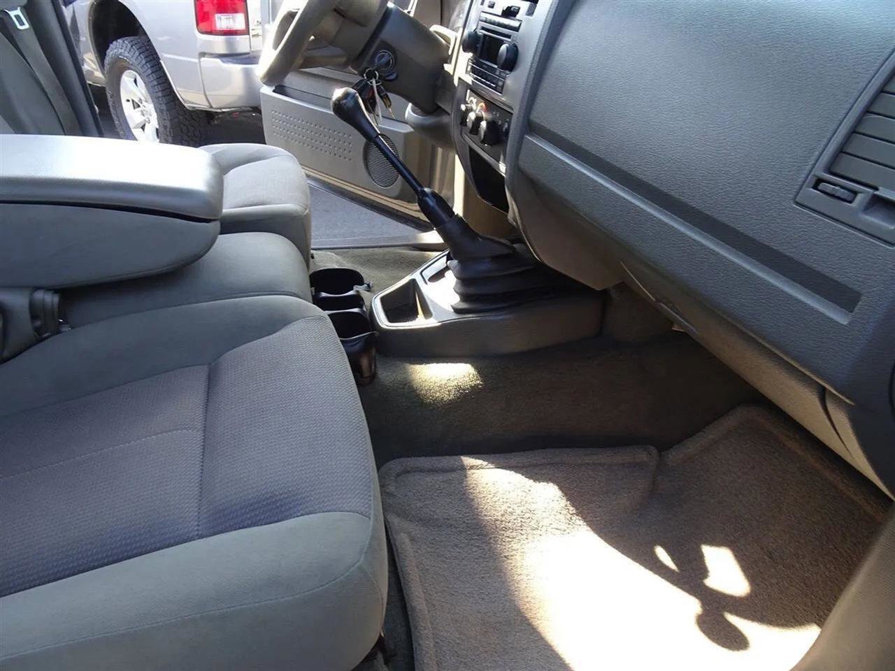 Used 2006 Dodge Dakota SLT w/ SLT Value Group image 15