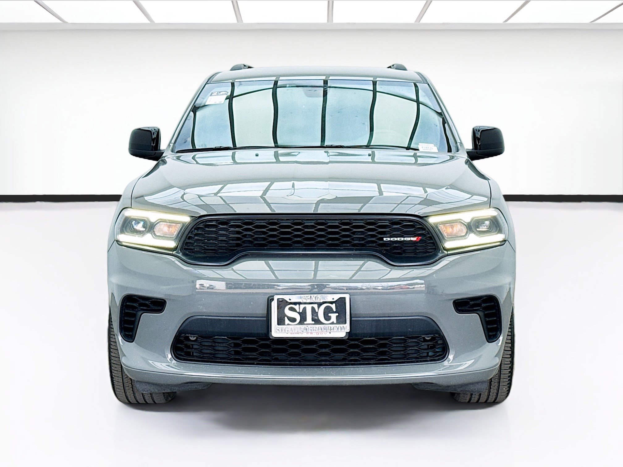 Used 2024 Dodge Durango GT w/ Blacktop Package RWD image 2