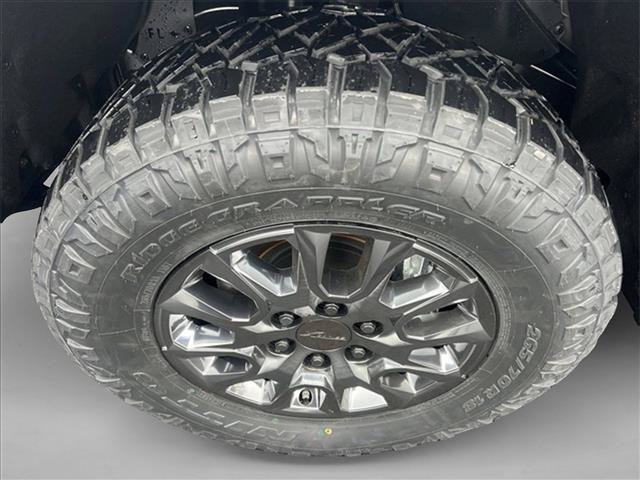 Used 2025 Toyota Tundra Limited AWD/4WD image 11