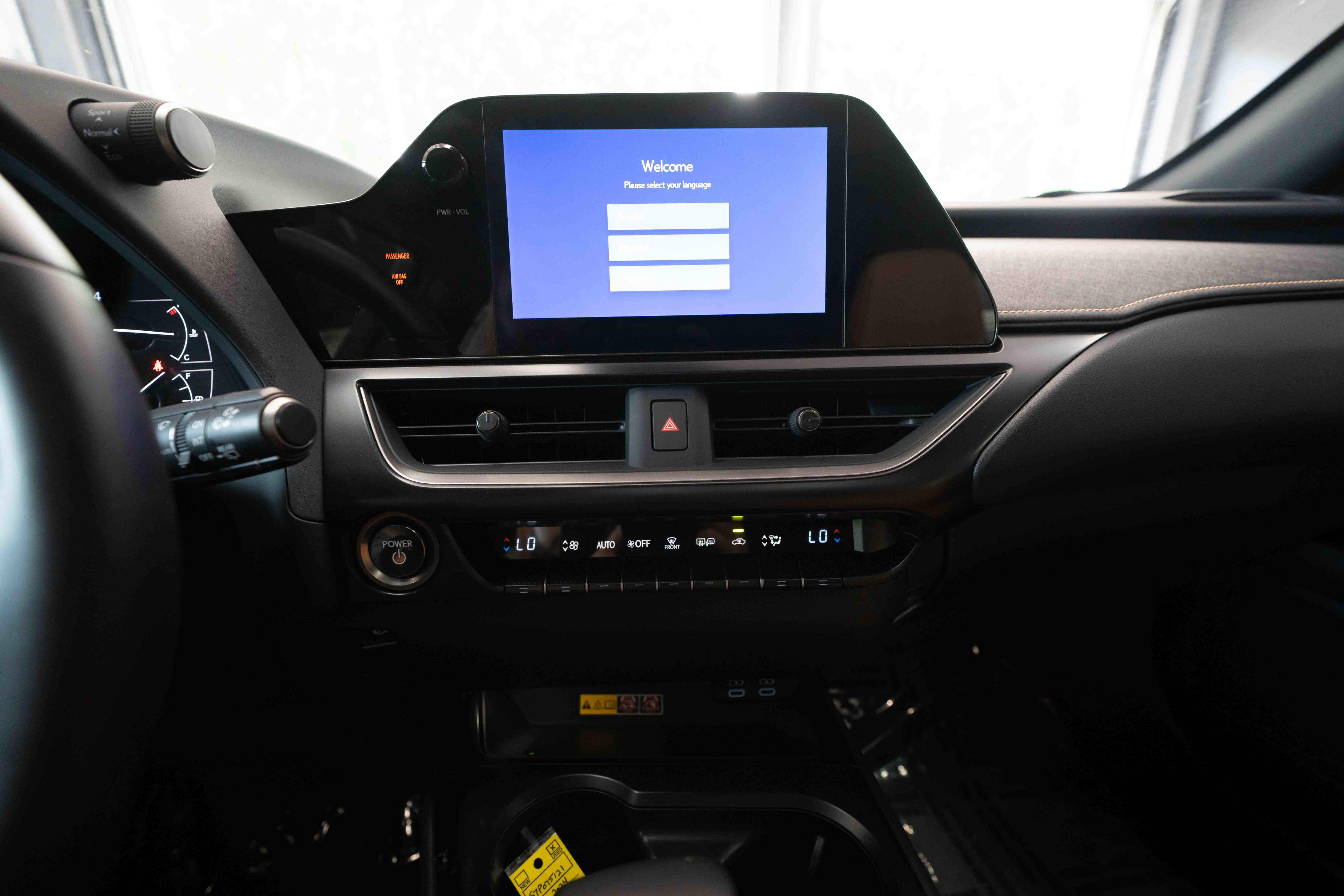 Used 2024 Lexus UX 250h AWD w/ Premium Package image 17