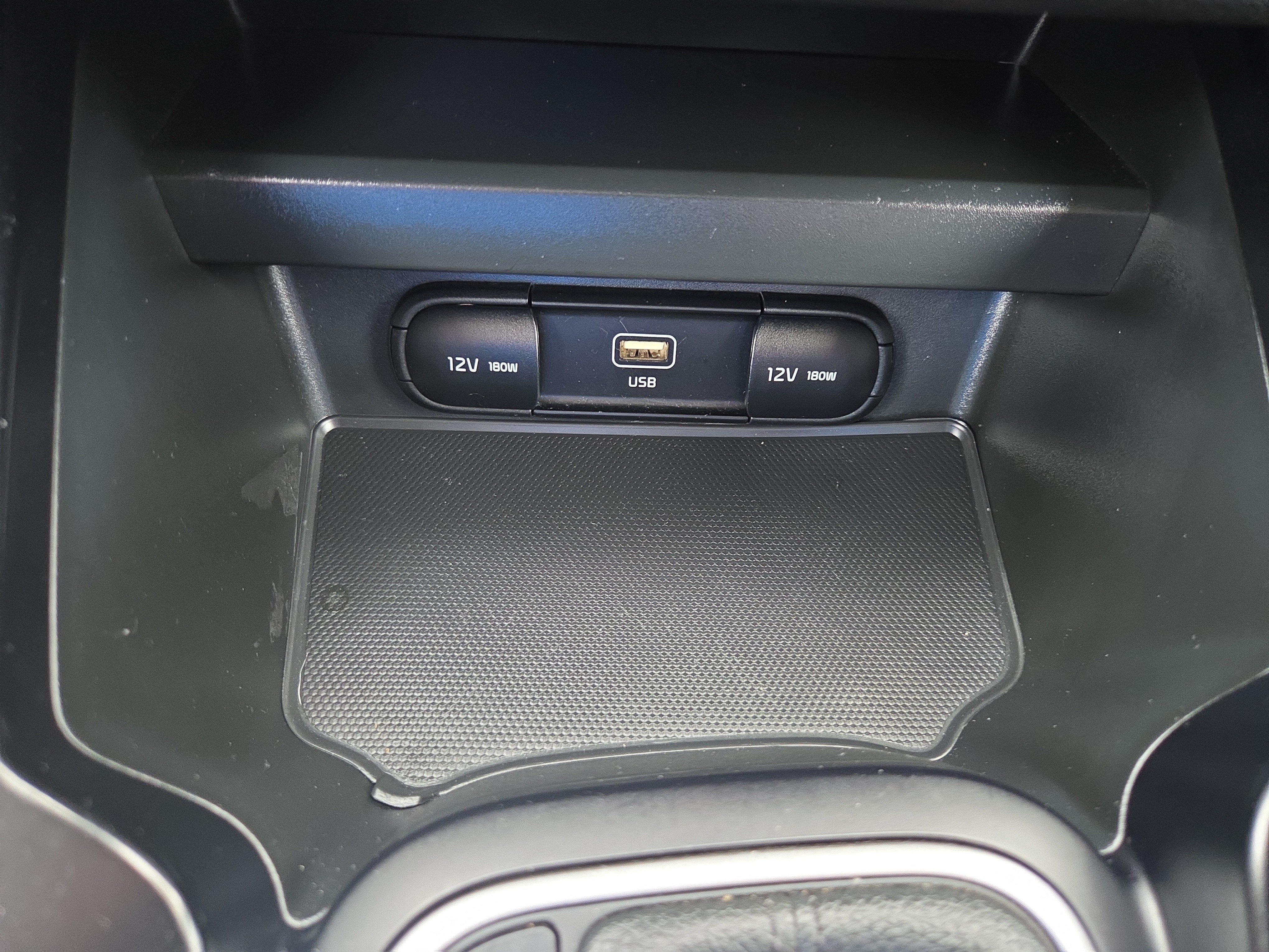 Used 2024 Kia Soul FWD image 16