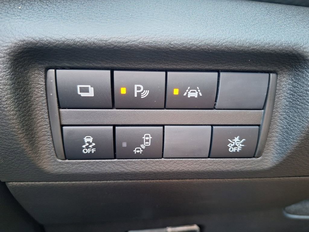 New 2025 Nissan Kicks Play S image 12