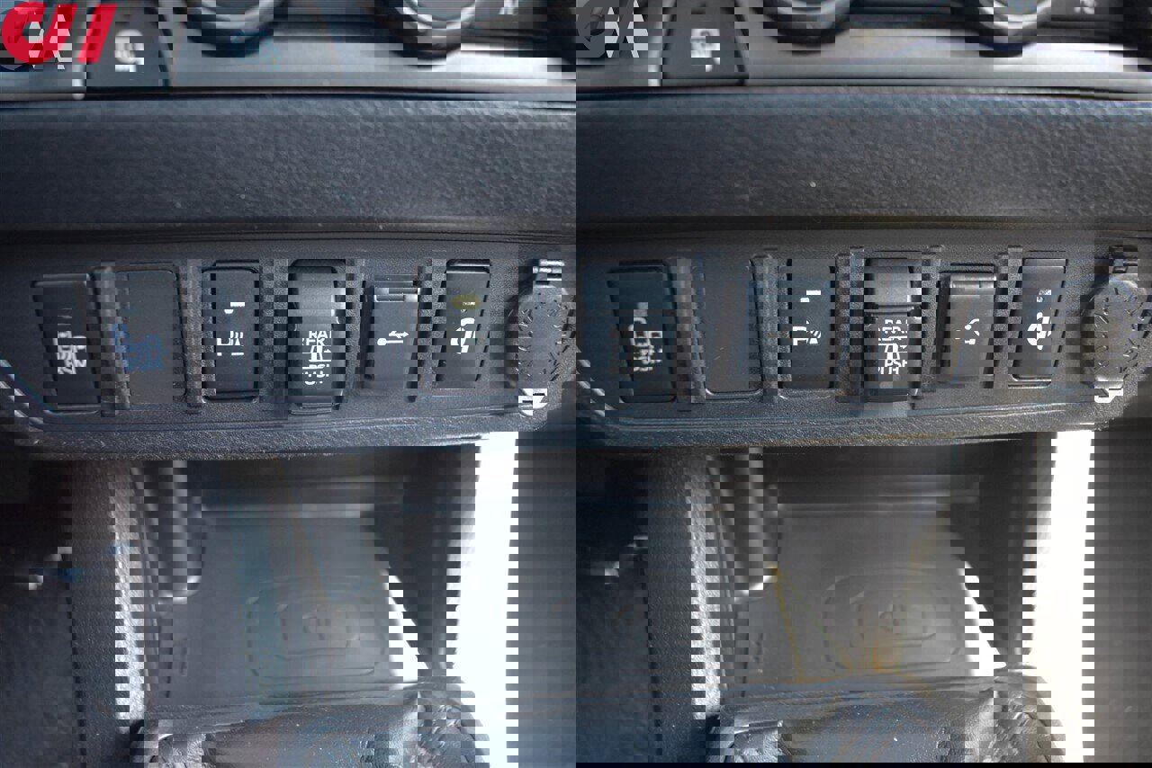 Used 2020 Toyota Tacoma TRD Off-Road w/ TRD Premium Off Road Package image 20