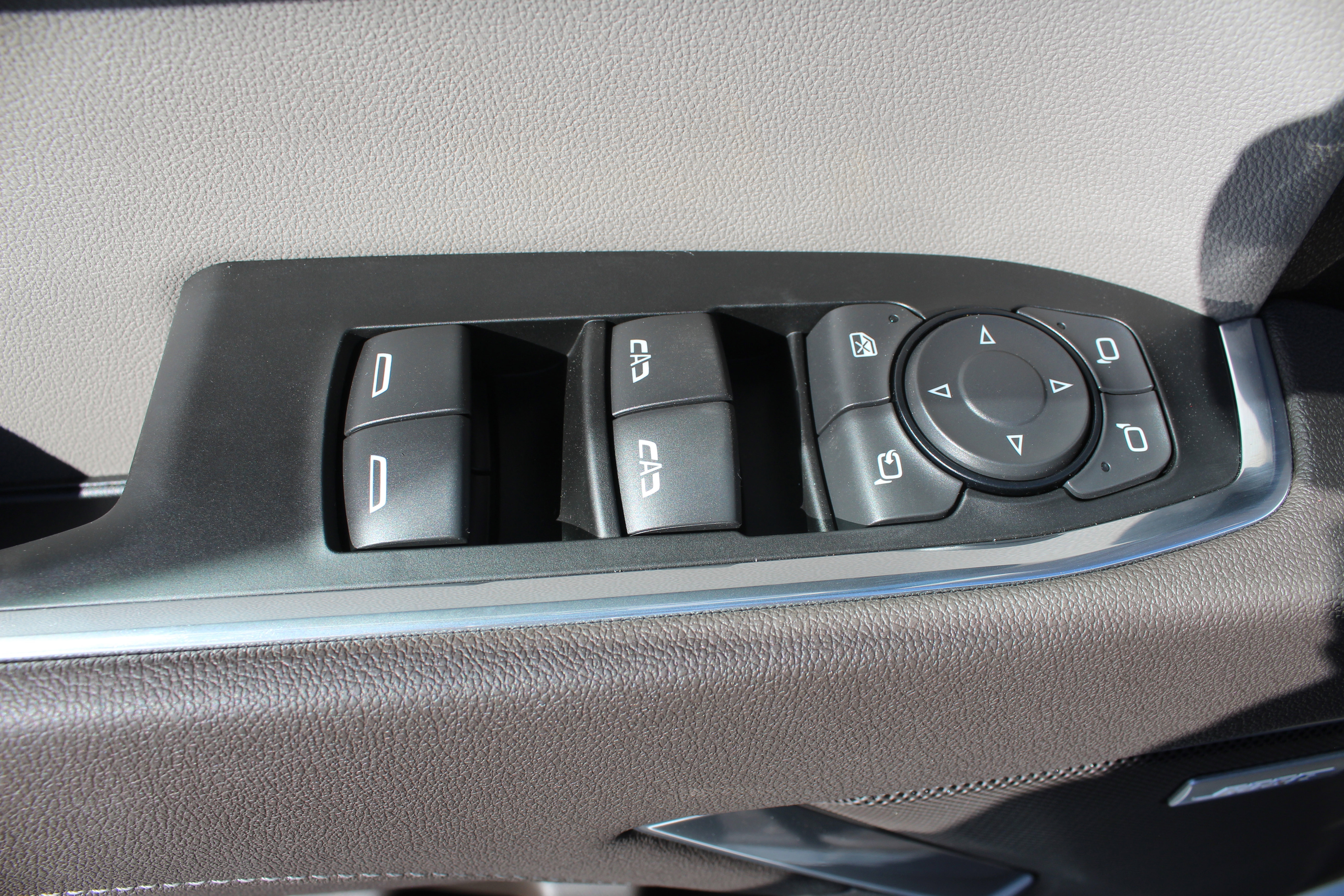 New 2026 GMC Sierra 1500 SLT image 35