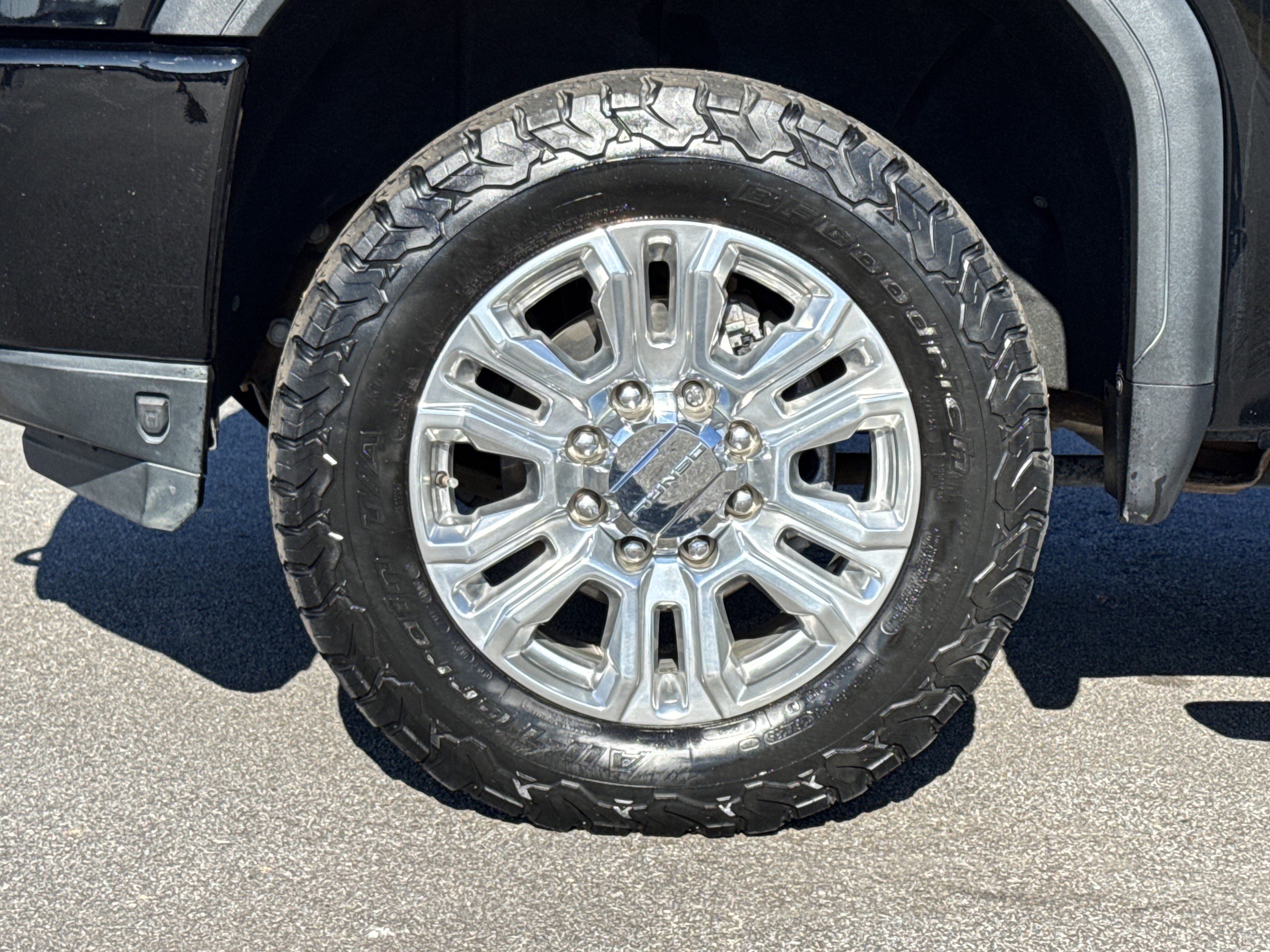 Used 2021 GMC Sierra 2500 Denali w/ Denali Ultimate Package image 12