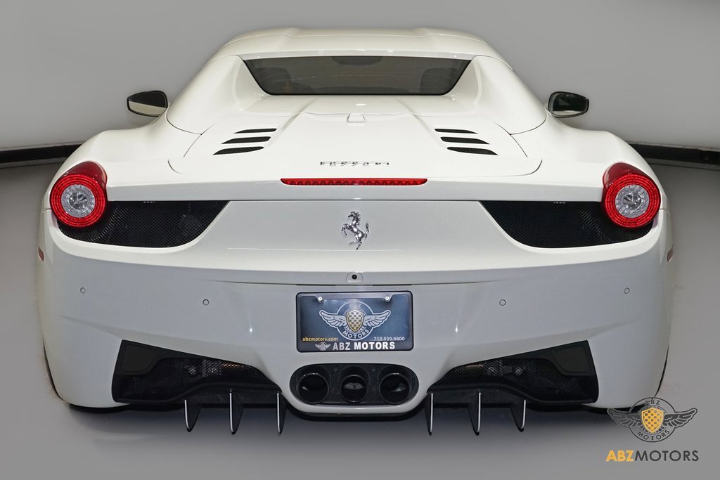 Used 2015 Ferrari 458 Spider image 9