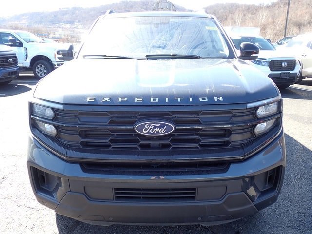 Used 2025 Ford Expedition Active image 12