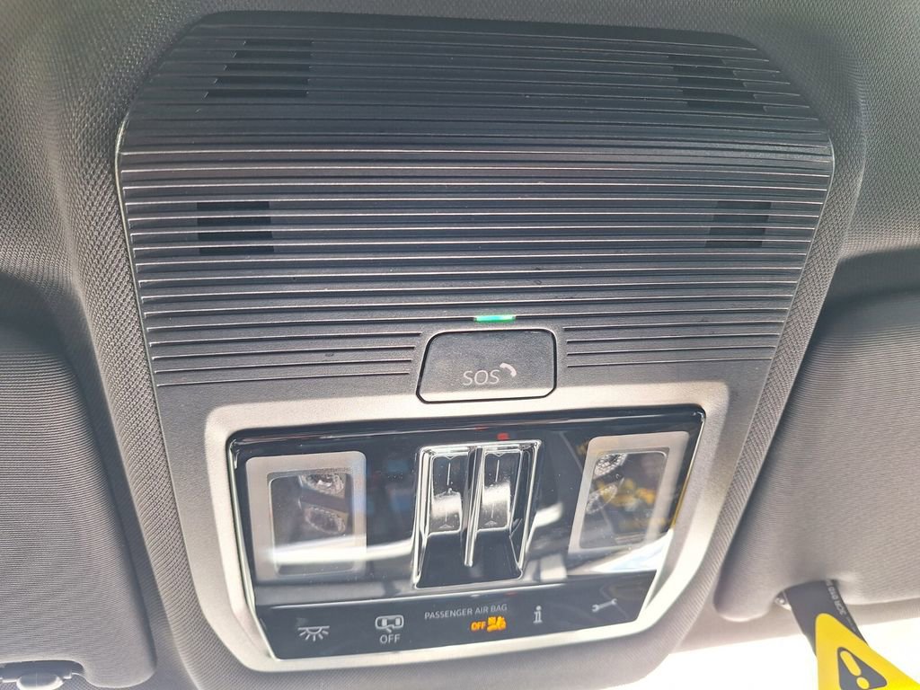 New 2026 Volkswagen Atlas Cross Sport SEL R-Line image 19