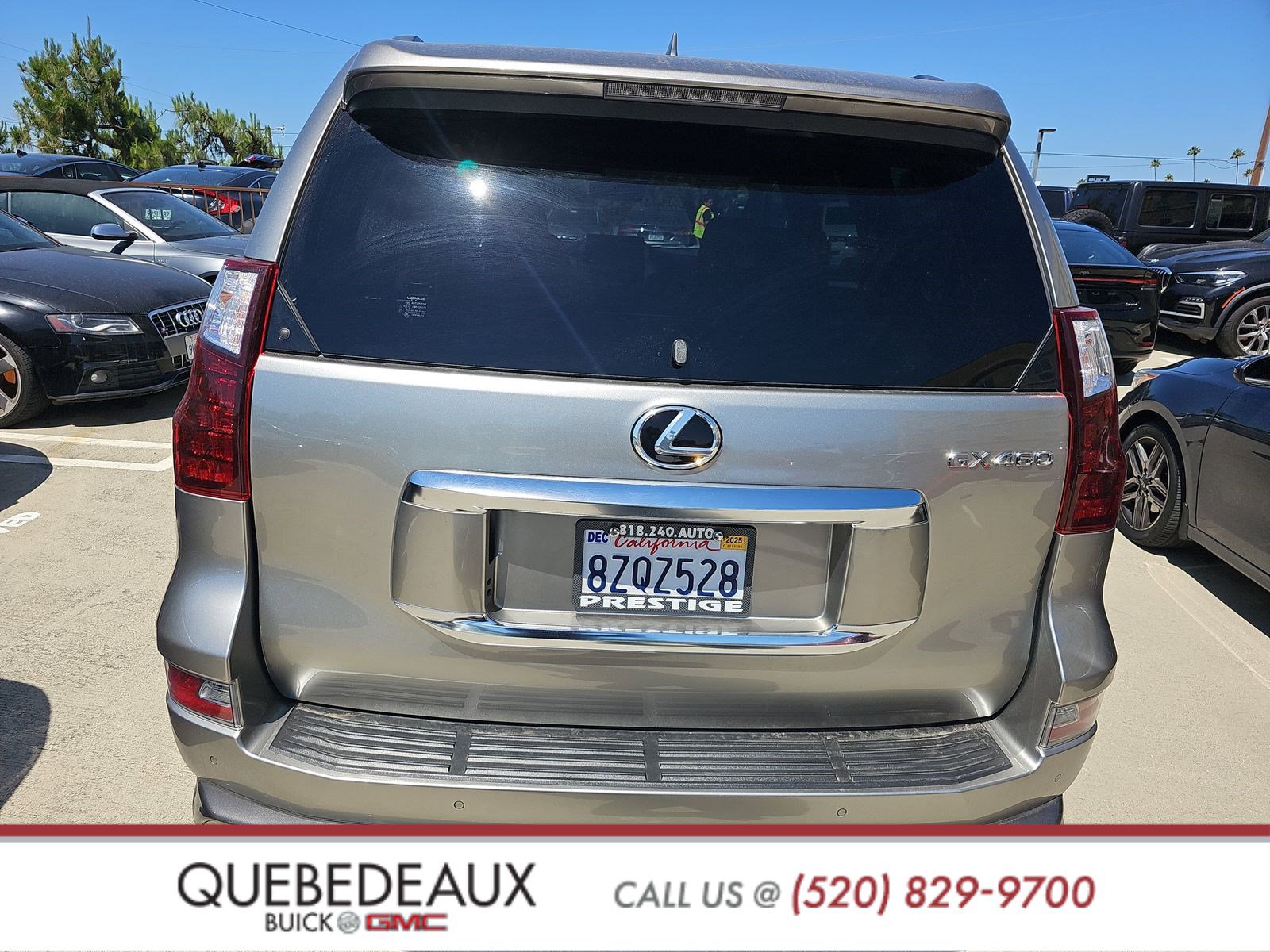 Used 2022 Lexus GX 460 Premium w/ Accessory Package image 6