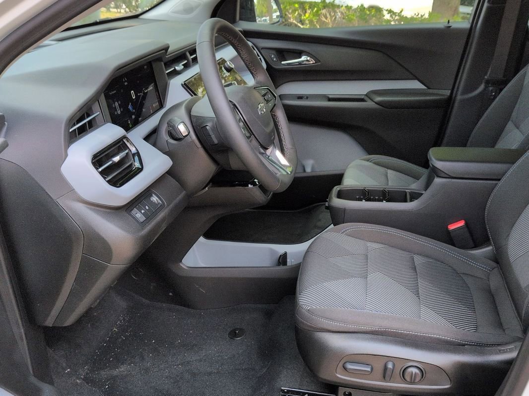 New 2027 Chevrolet Bolt LT w/ Comfort Package image 20