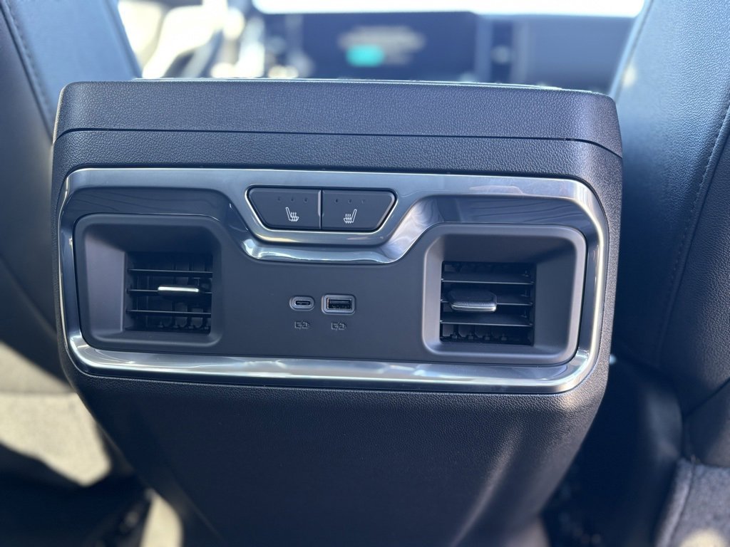 New 2026 Chevrolet Silverado 3500 LTZ w/ LTZ Convenience Package image 14