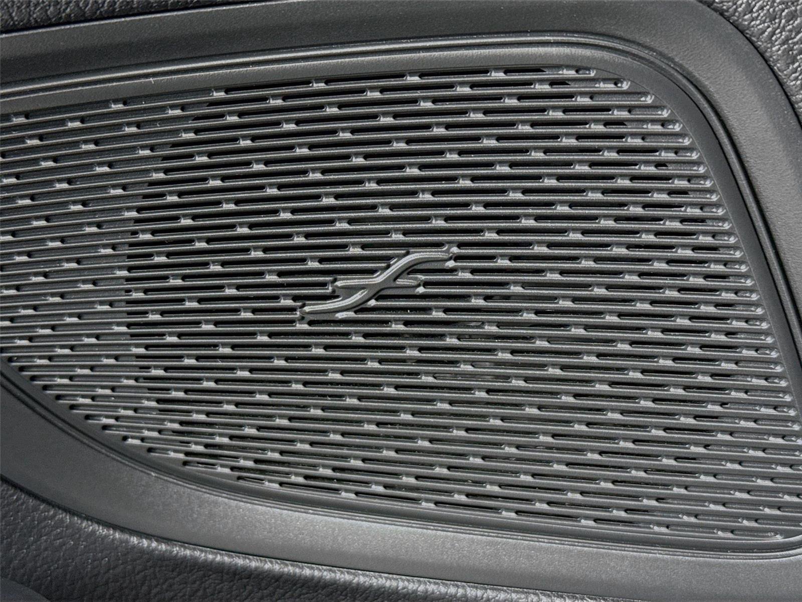 Used 2022 Mercedes-Benz C 300 Sedan image 31